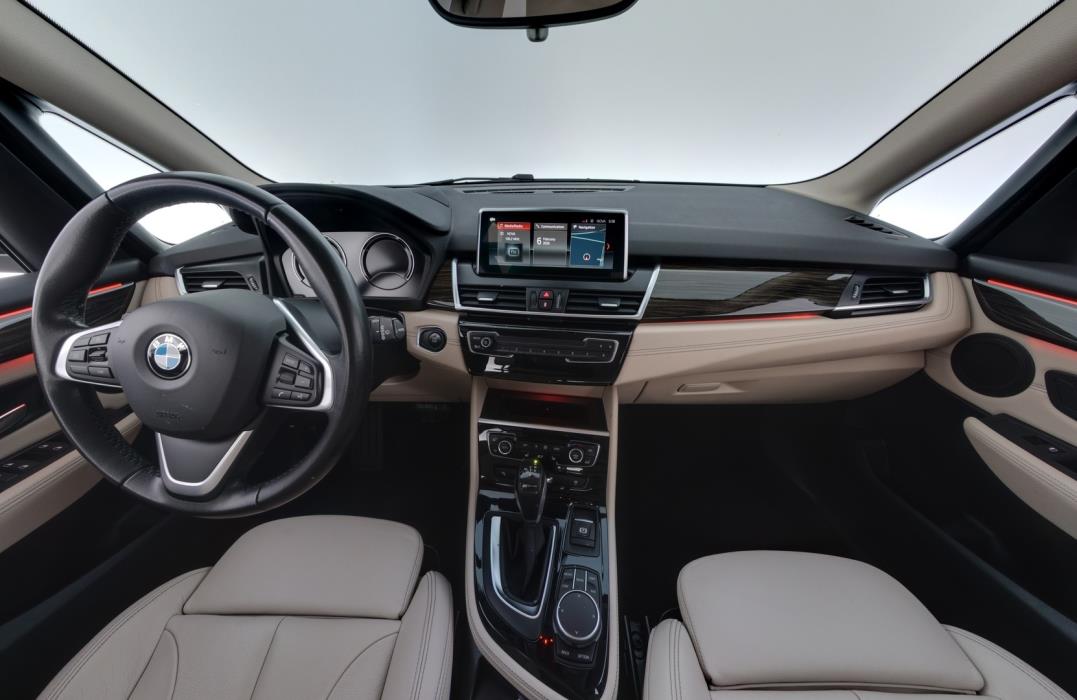 BMW 225 2019