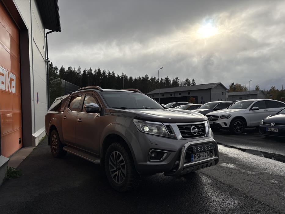 NISSAN Navara 2016