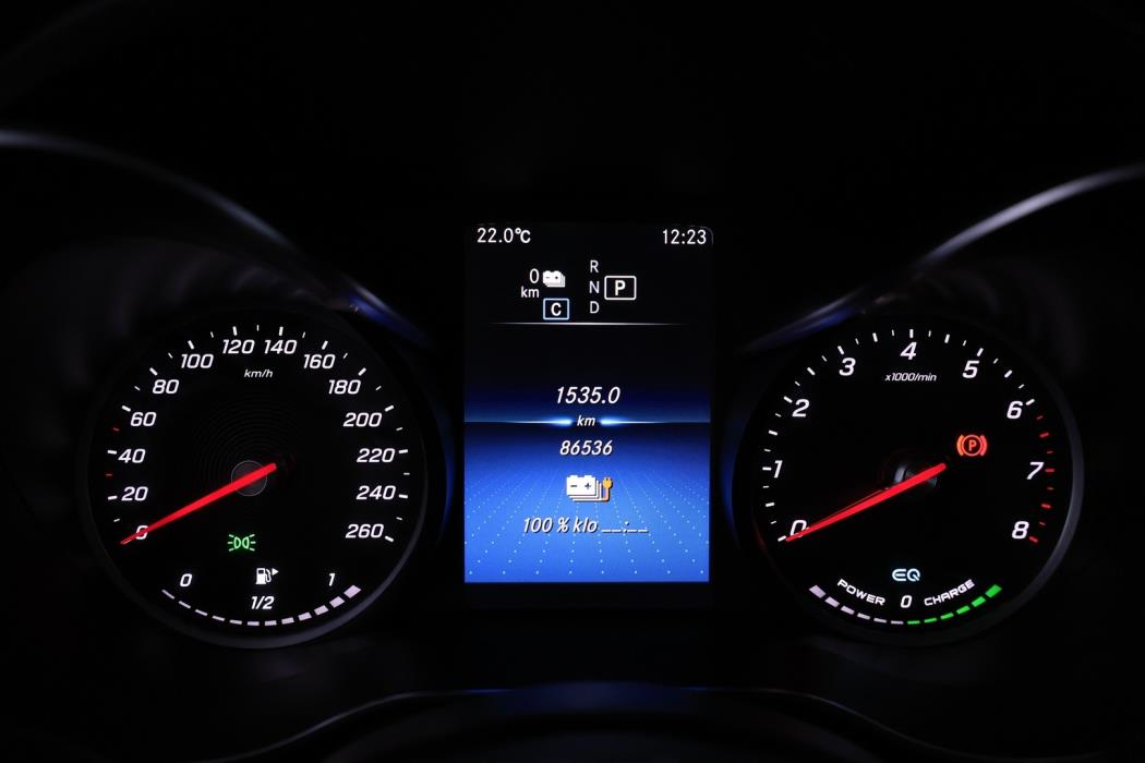 MERCEDES-BENZ GLC 2020