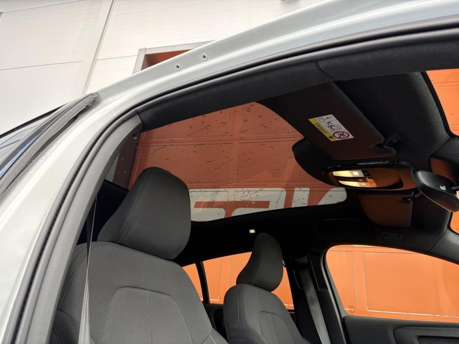 VOLVO C40 2023