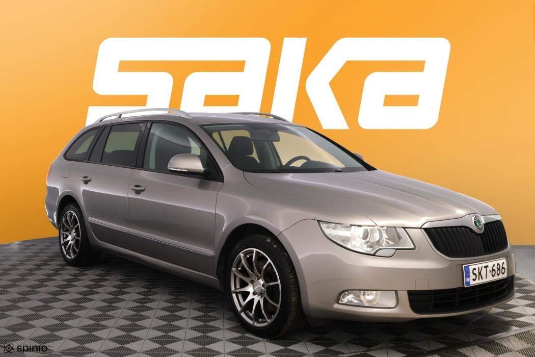 SKODA Superb 2012