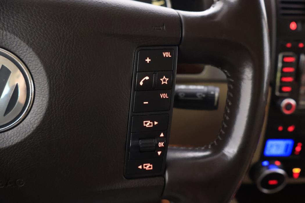 VOLKSWAGEN Touareg 2009