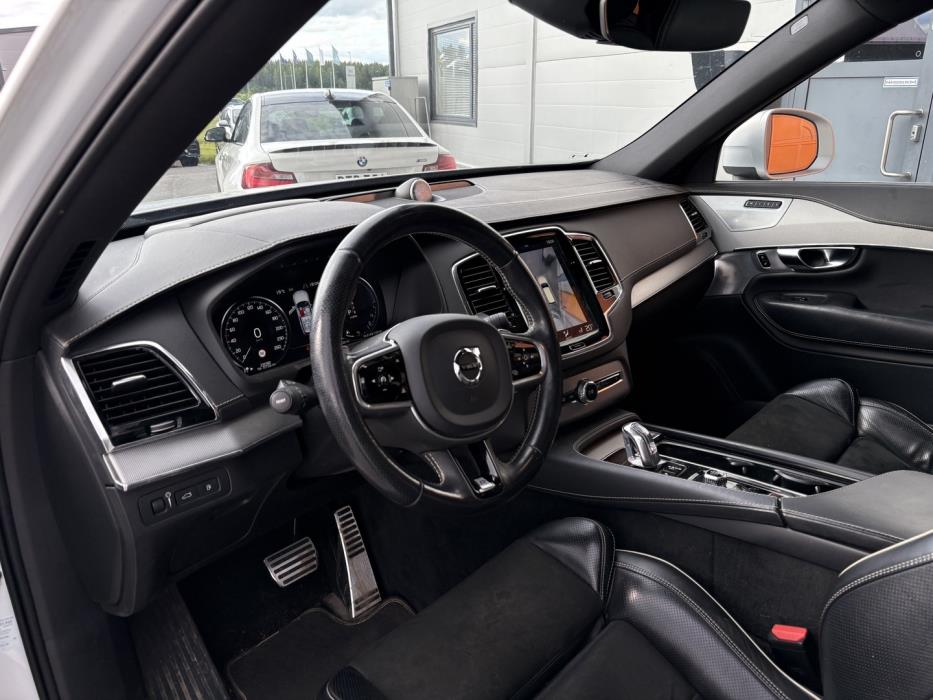 VOLVO XC90 2017