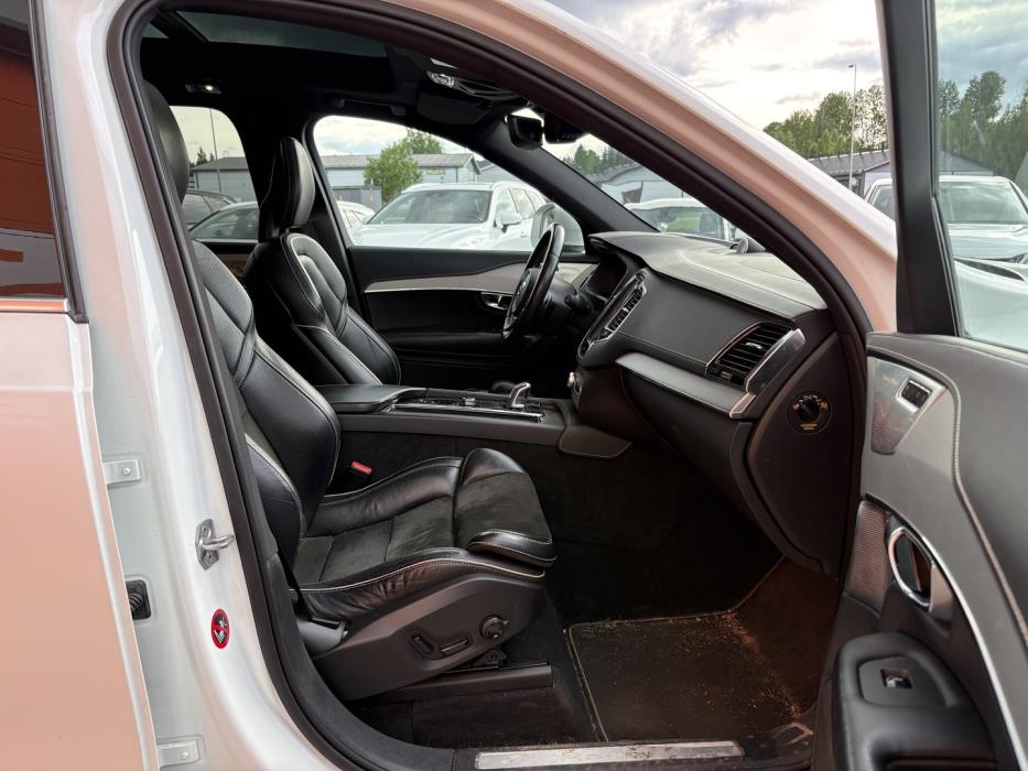 VOLVO XC90 2017