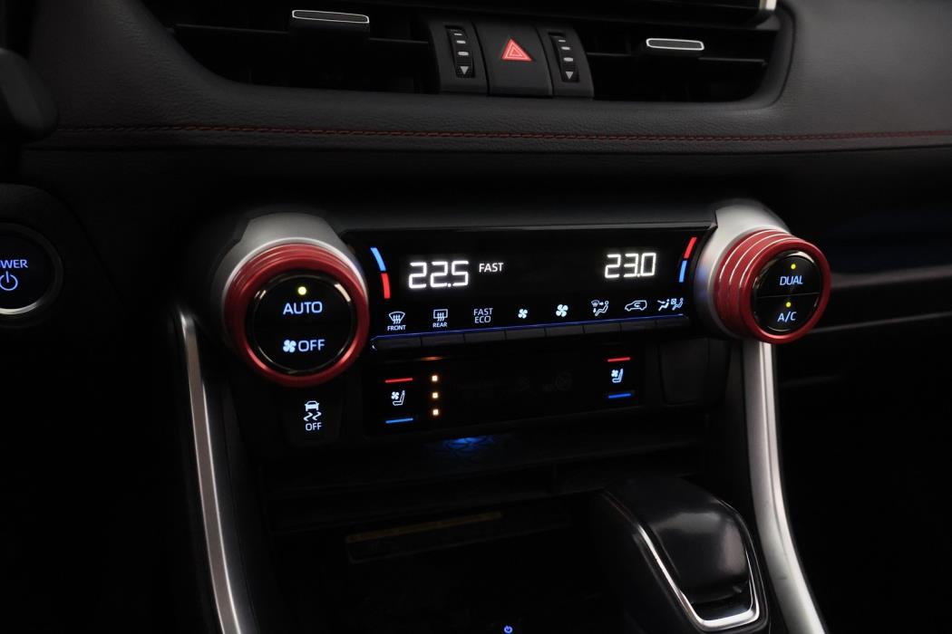 TOYOTA RAV4 PLUG-IN 2021