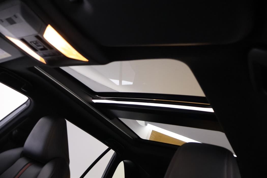 TOYOTA RAV4 PLUG-IN 2021