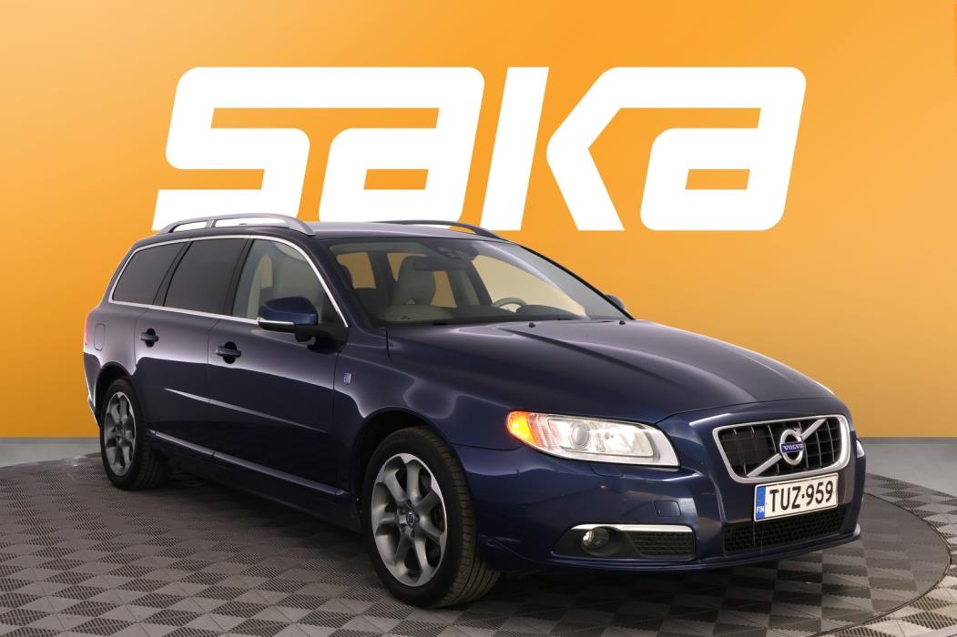 VOLVO V70 2012