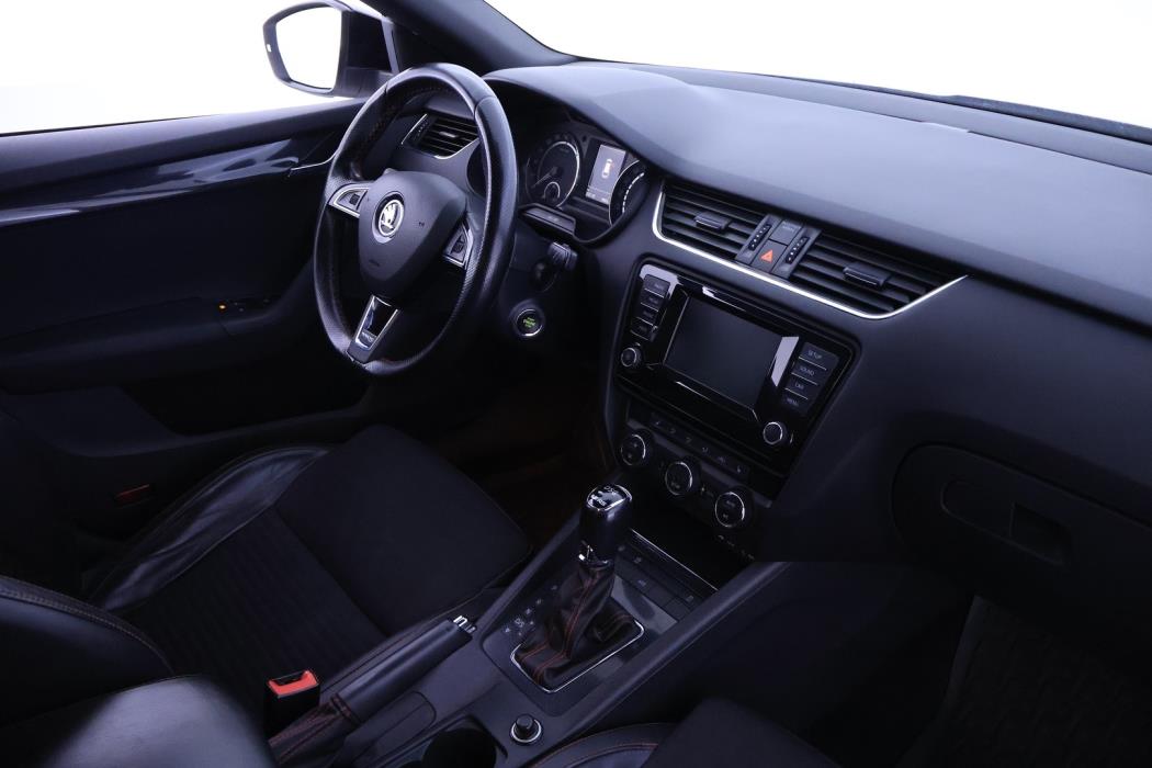 SKODA Octavia 2014