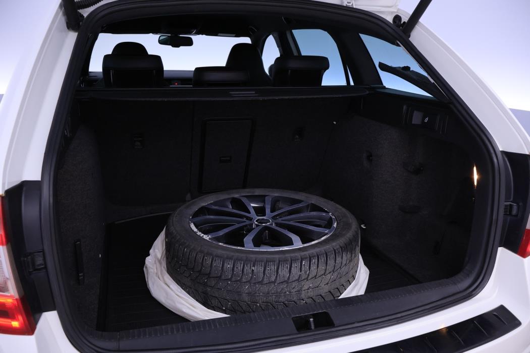 SKODA Octavia 2014