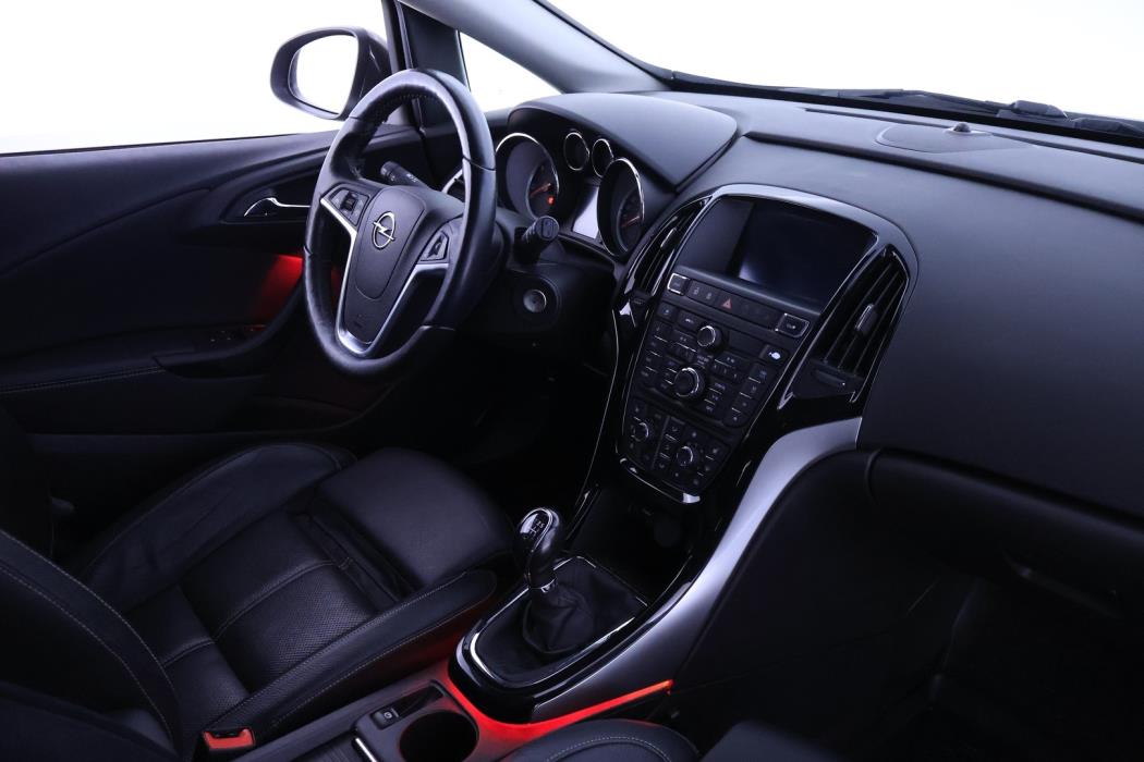 OPEL Astra 2015
