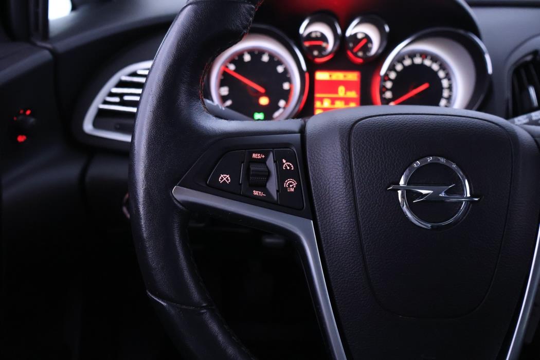 OPEL Astra 2015