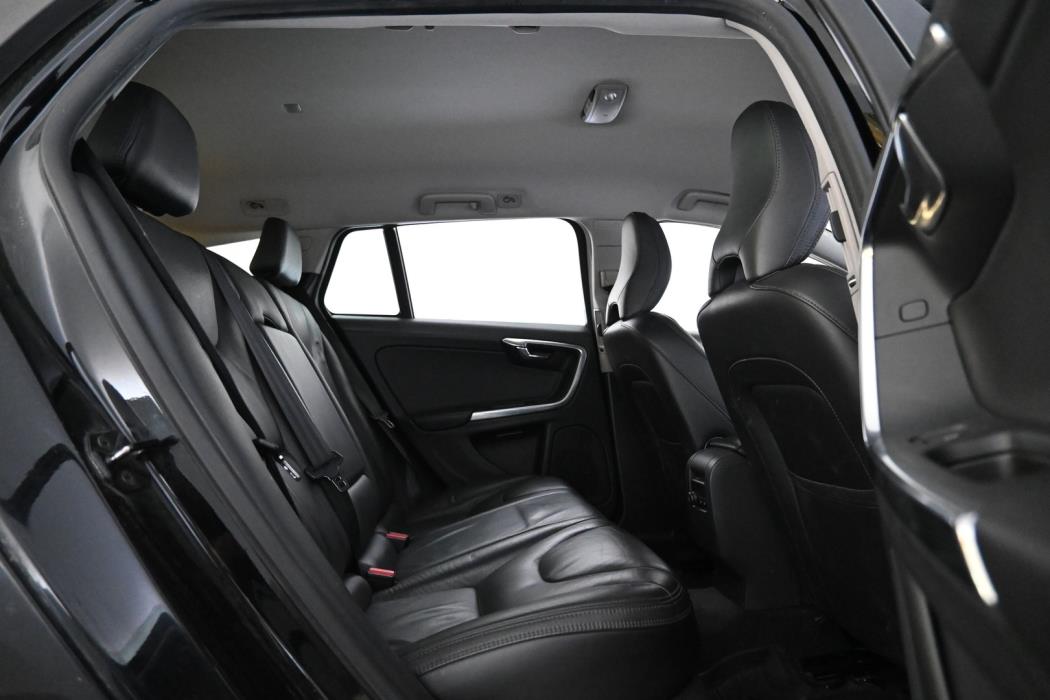 VOLVO V60 2013