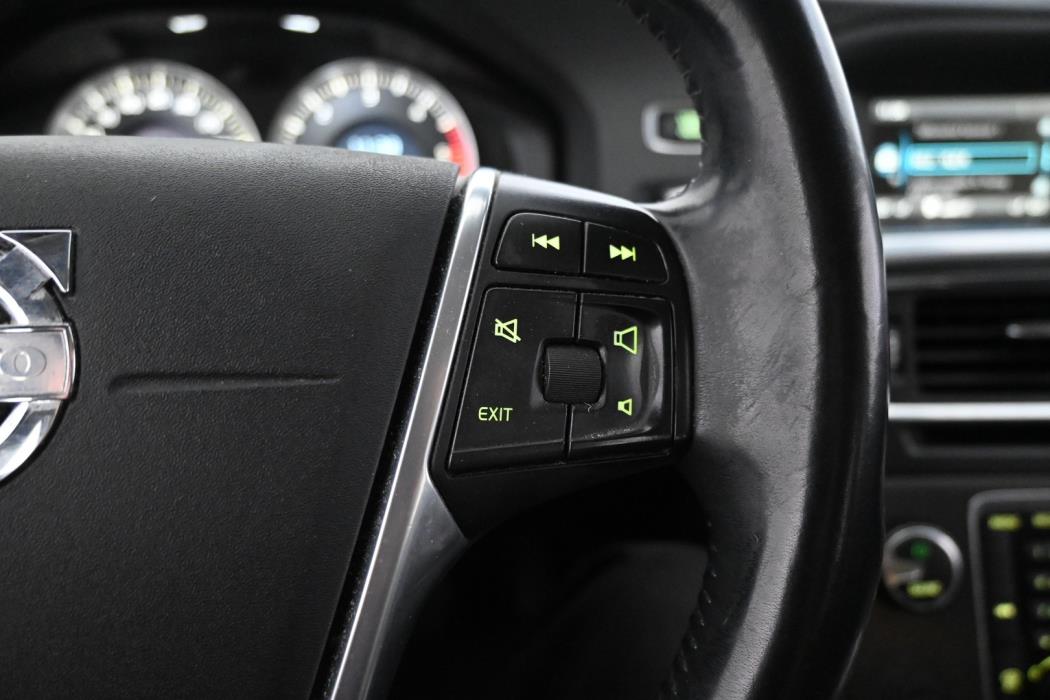 VOLVO V60 2013