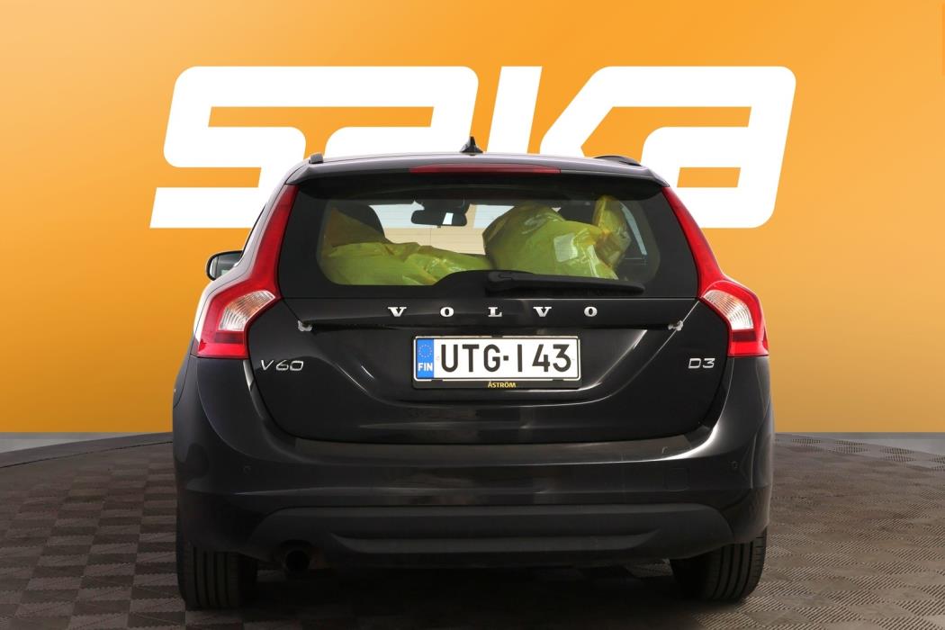 VOLVO V60 2013