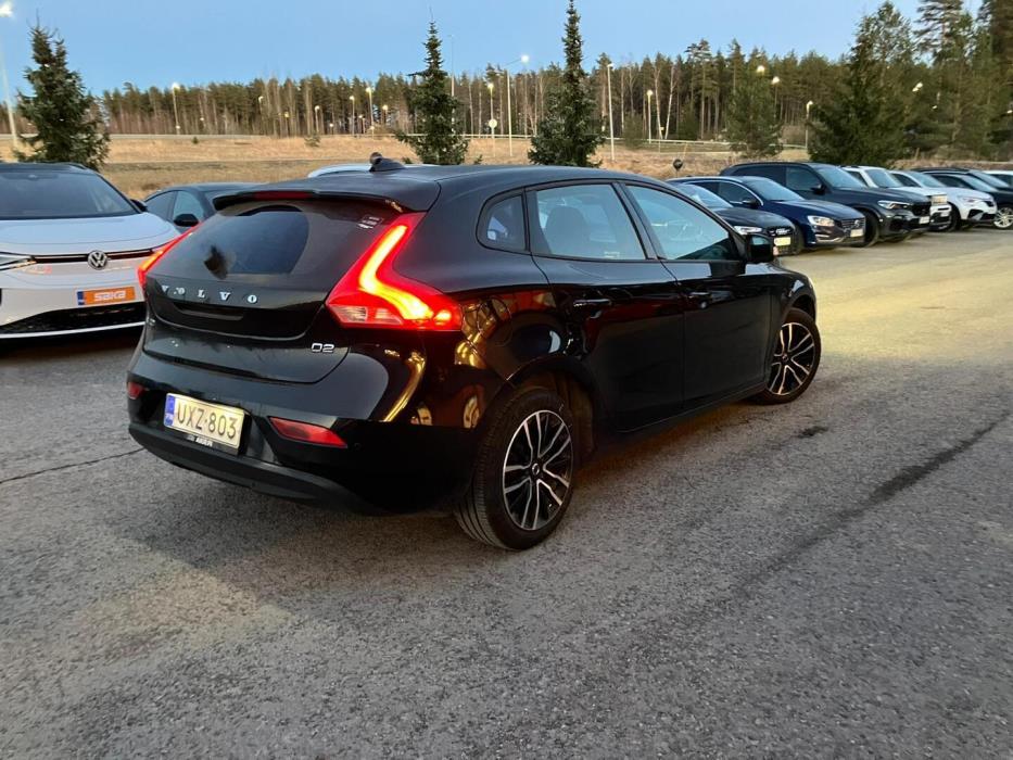 VOLVO V40 2013