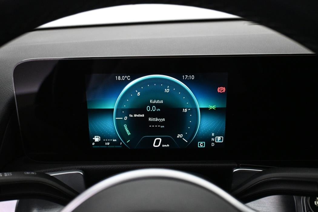 MERCEDES-BENZ GLB 2021