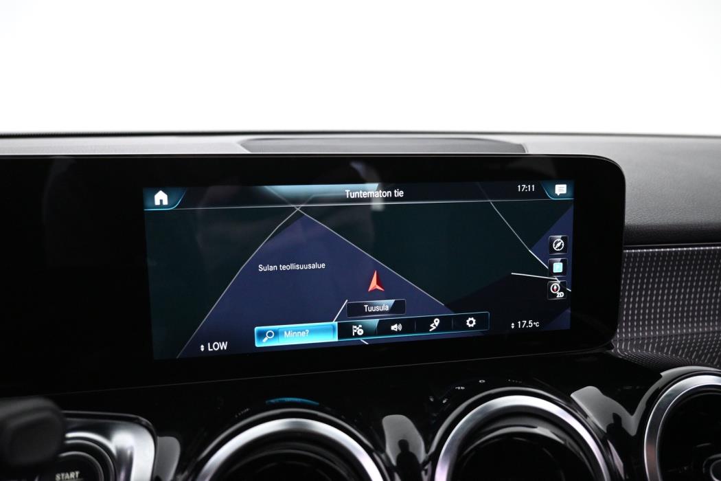 MERCEDES-BENZ GLB 2021