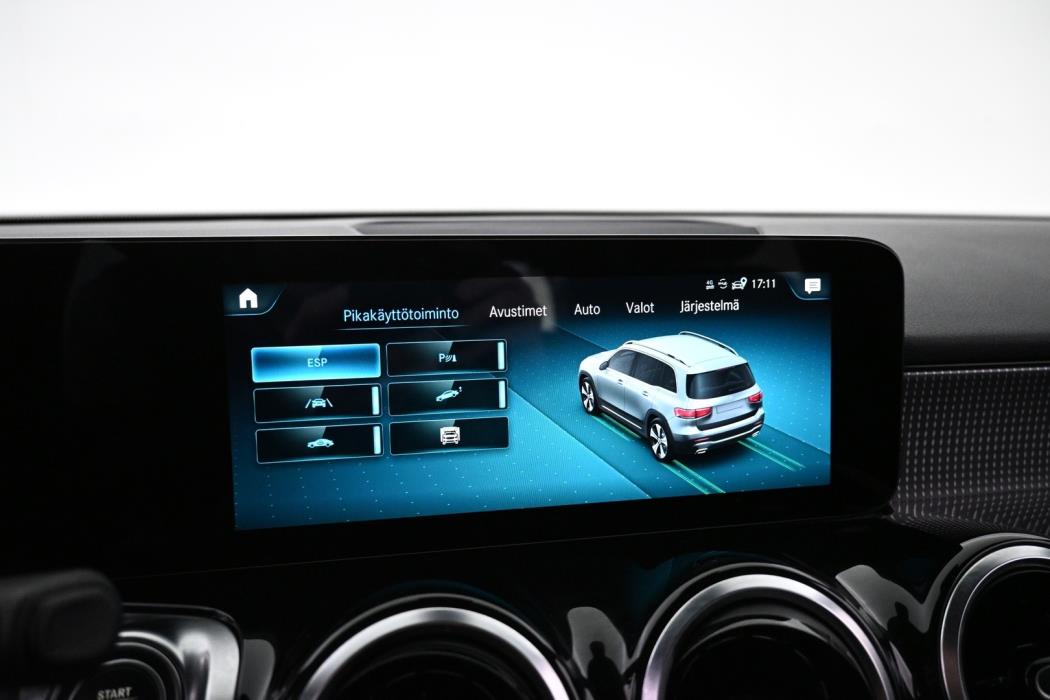 MERCEDES-BENZ GLB 2021