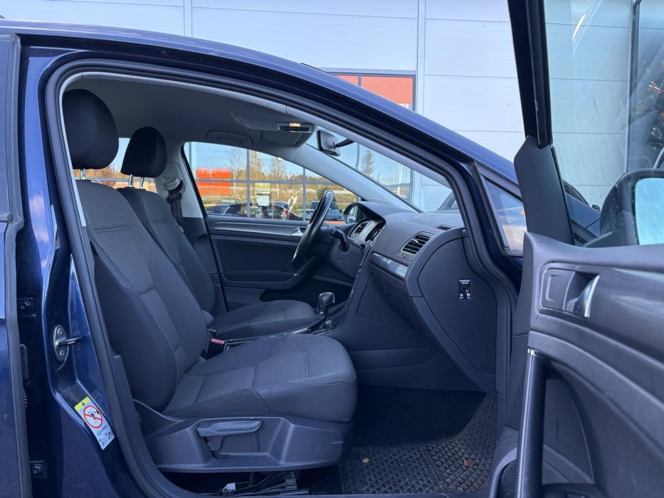 VOLKSWAGEN Golf 2013