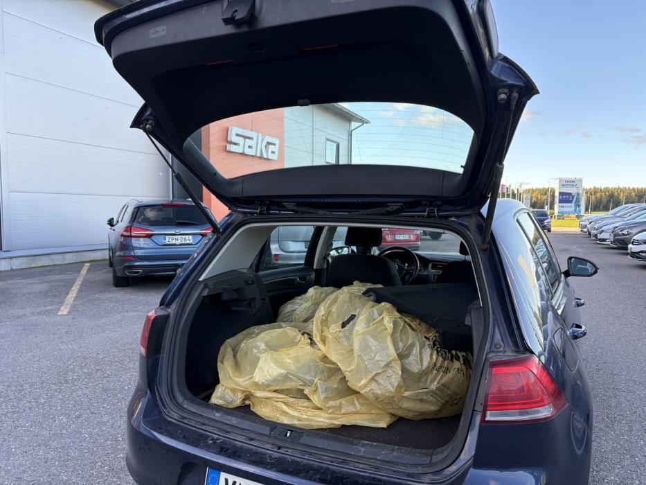 VOLKSWAGEN Golf 2013