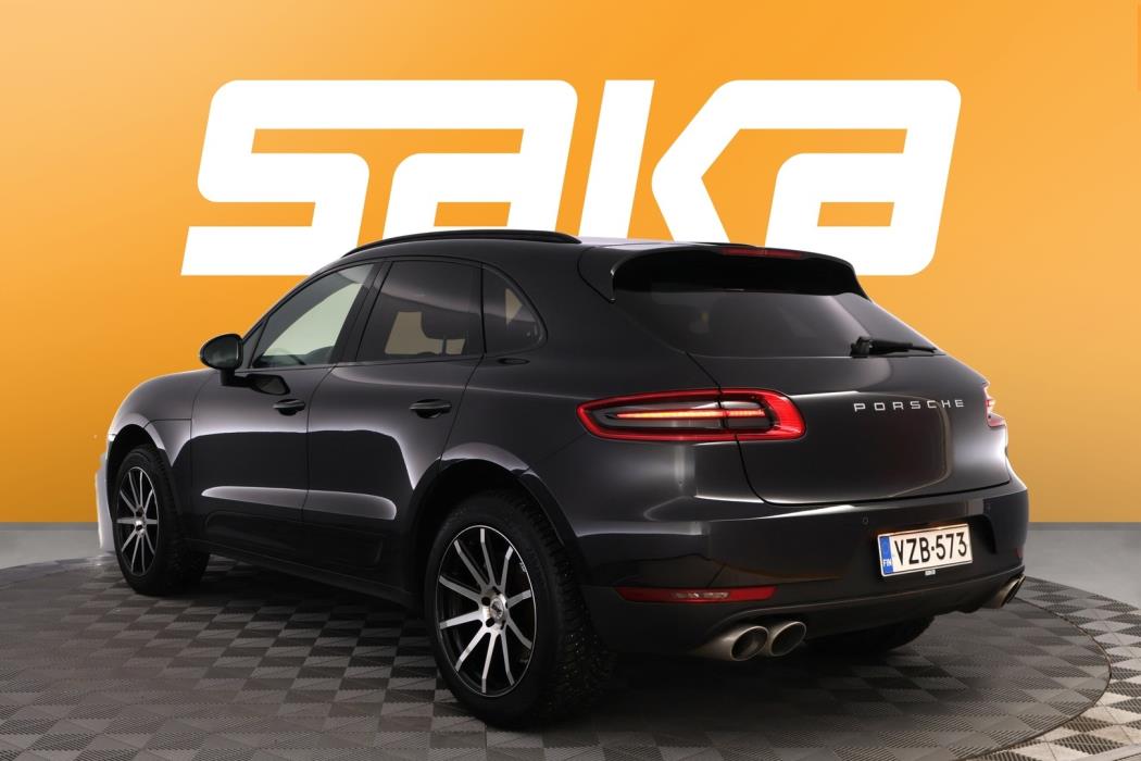 PORSCHE Macan 2015