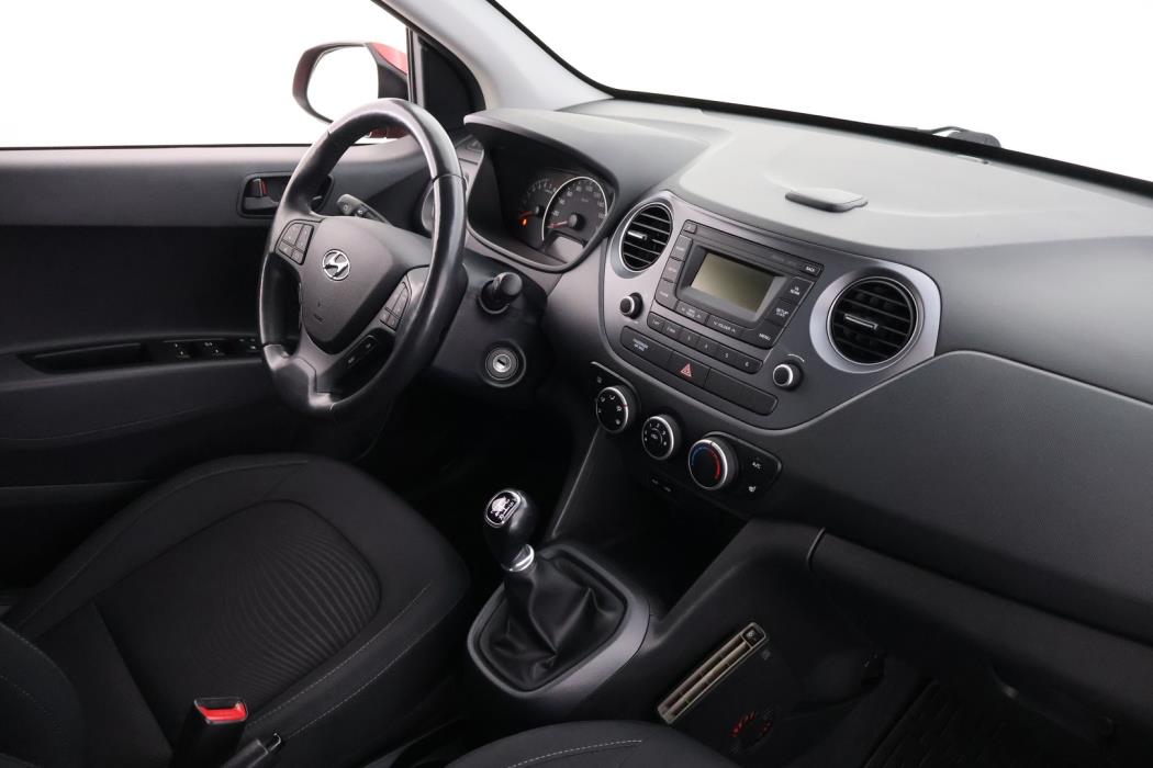 HYUNDAI i10 2018