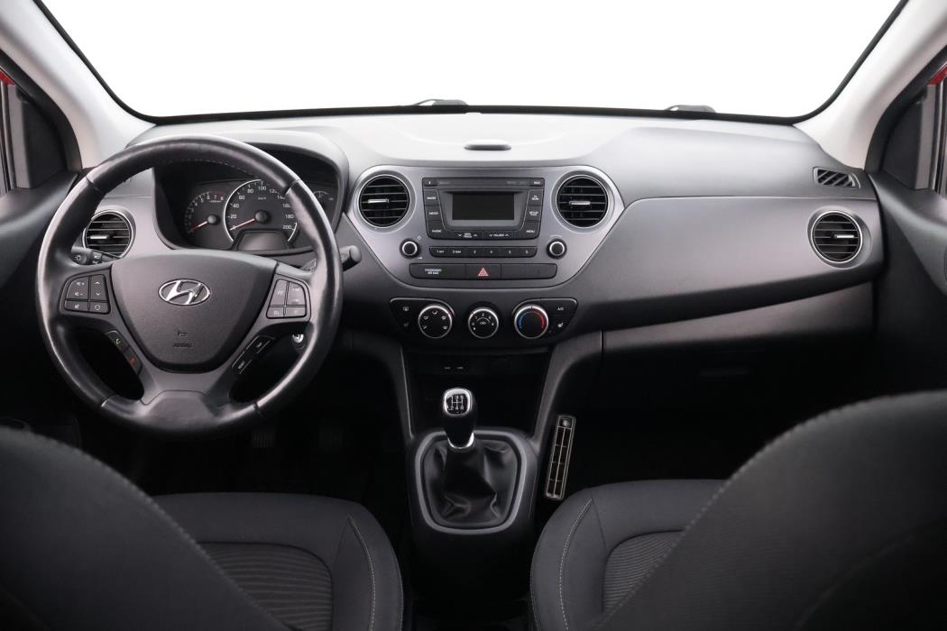 HYUNDAI i10 2018