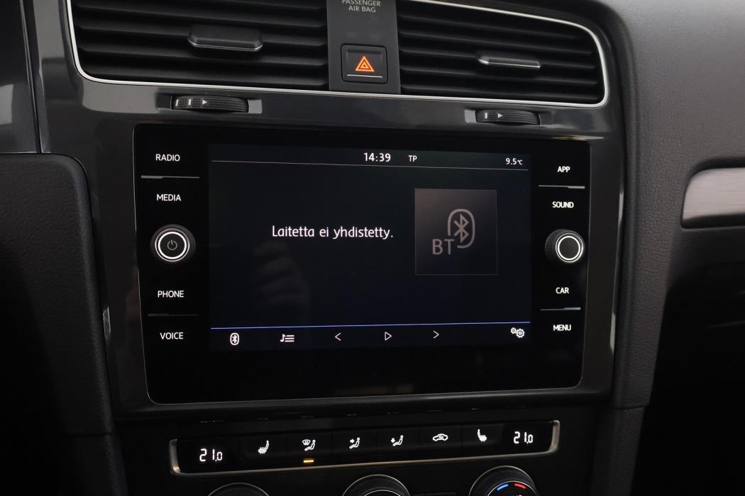 VOLKSWAGEN Golf 2018