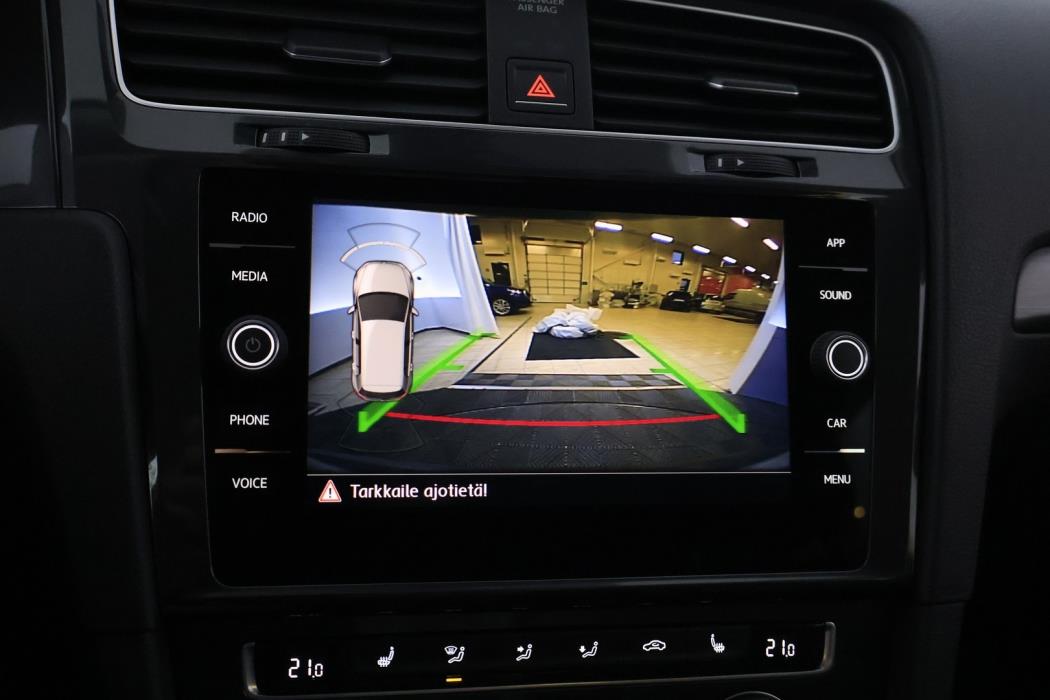 VOLKSWAGEN Golf 2018