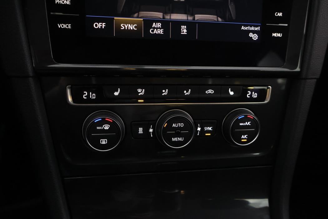 VOLKSWAGEN Golf 2018