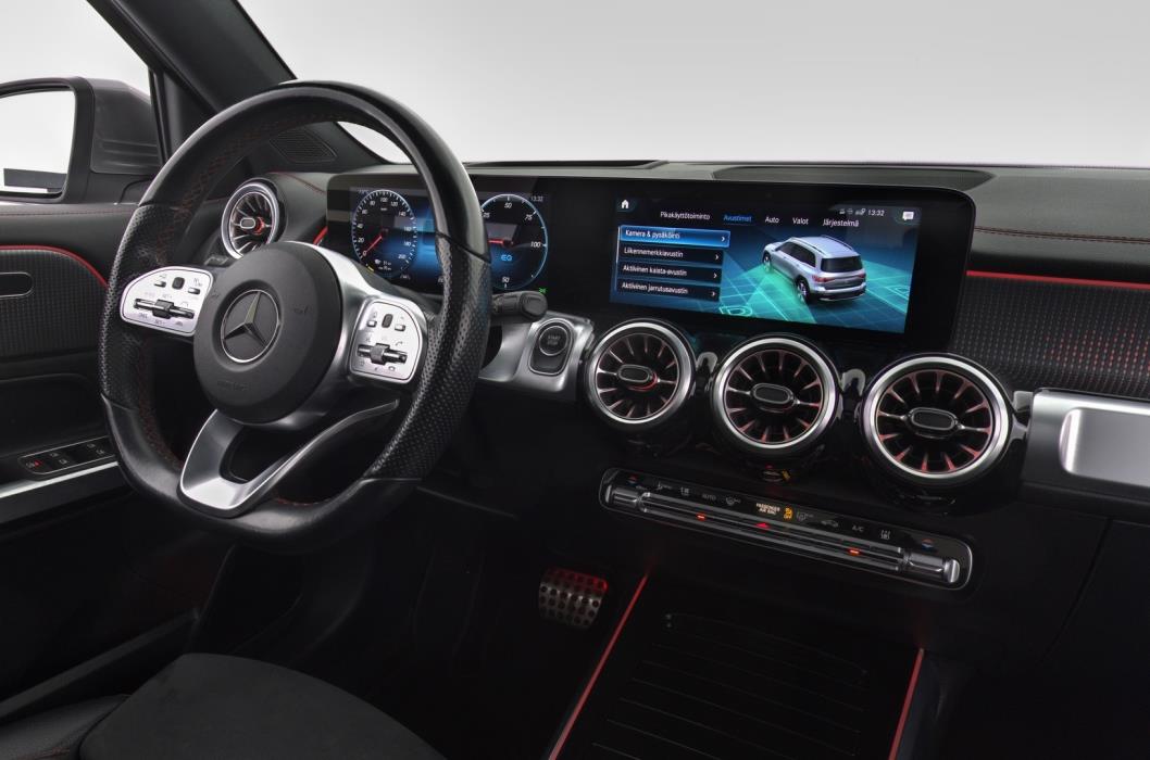 MERCEDES-BENZ EQB 2022