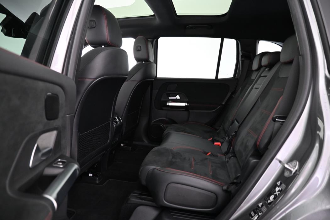 MERCEDES-BENZ EQB 2022