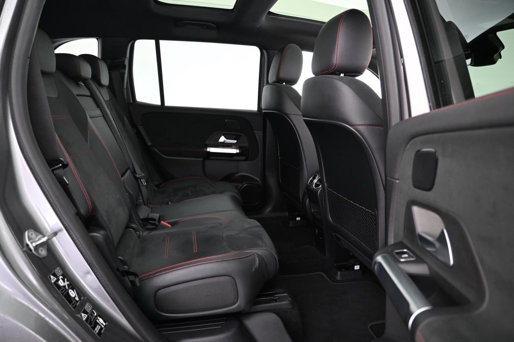 MERCEDES-BENZ EQB 2022