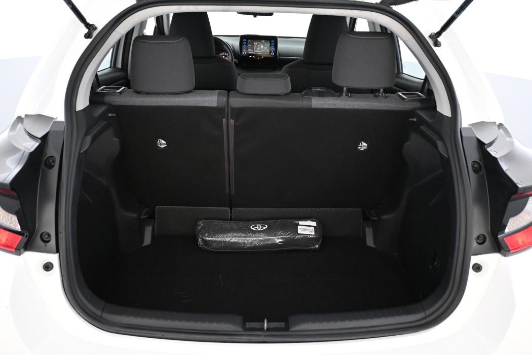 TOYOTA Yaris 2022