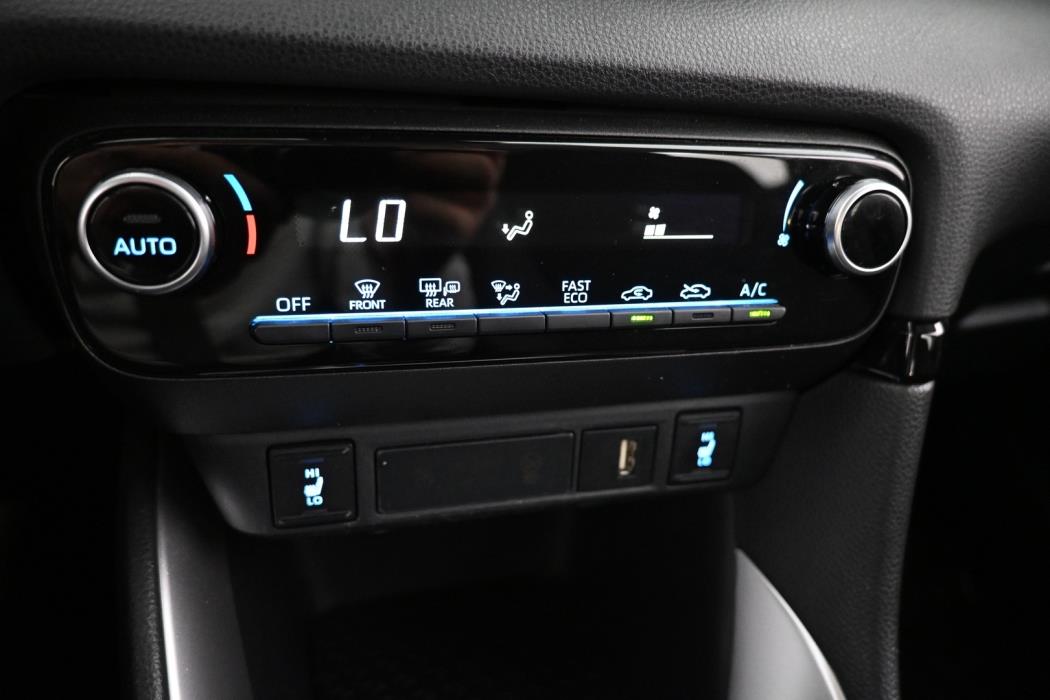 TOYOTA Yaris 2022