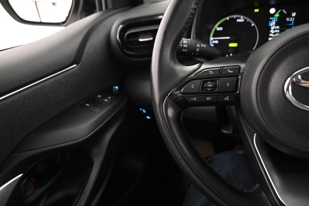 TOYOTA Yaris 2022