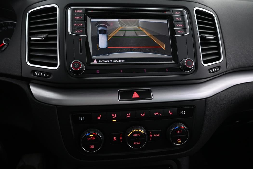 VOLKSWAGEN Sharan 2016