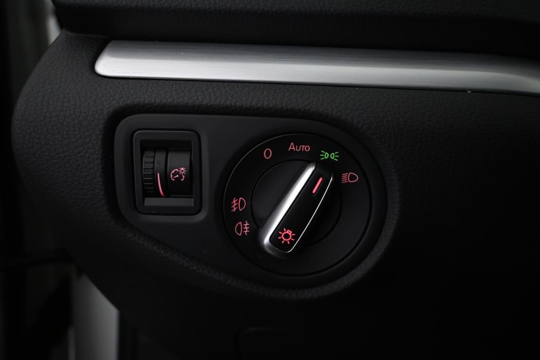 VOLKSWAGEN Sharan 2016