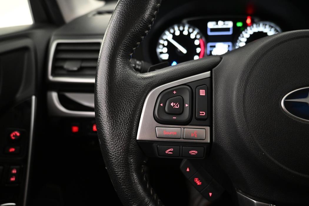 SUBARU Forester 2017