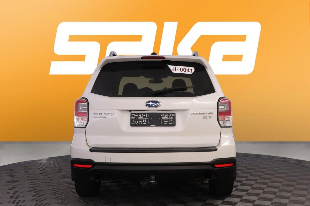 SUBARU Forester 2017
