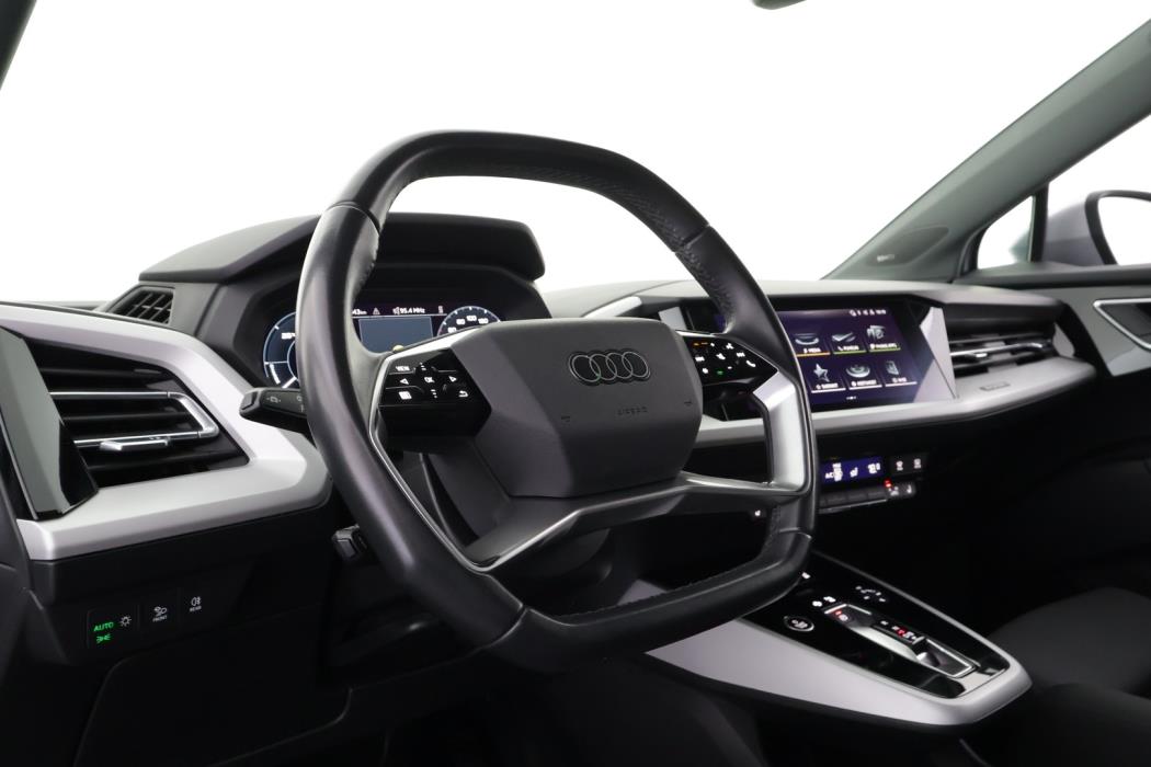AUDI Q4 e-tron 2022