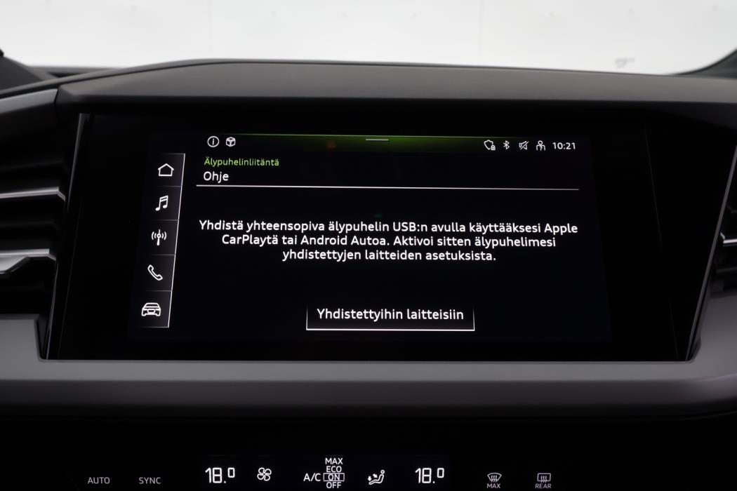 AUDI Q4 e-tron 2022