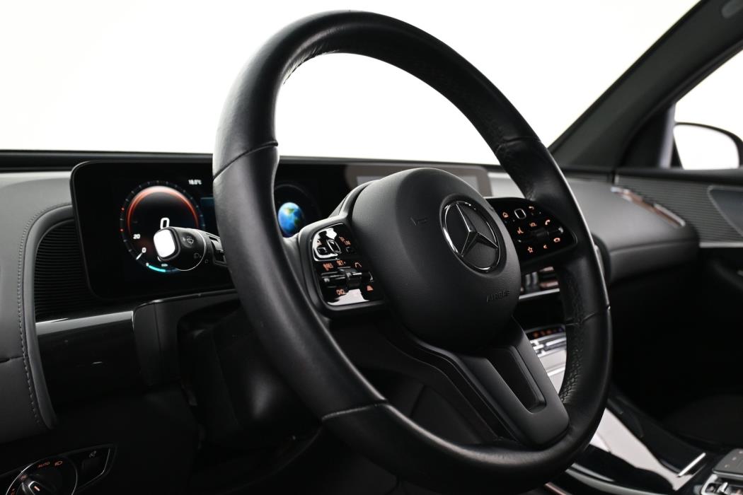 MERCEDES-BENZ EQC 2022