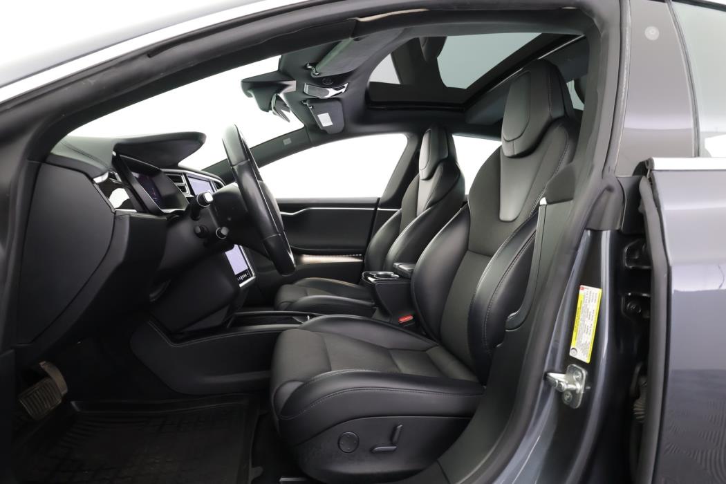 TESLA Model S 2018