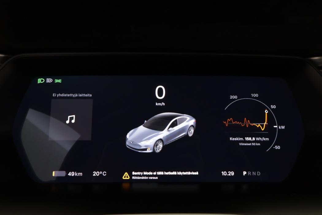 TESLA Model S 2018