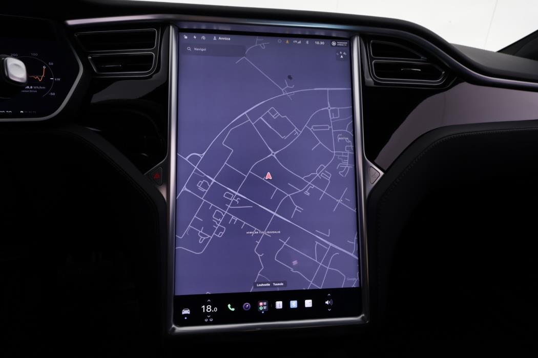 TESLA Model S 2018