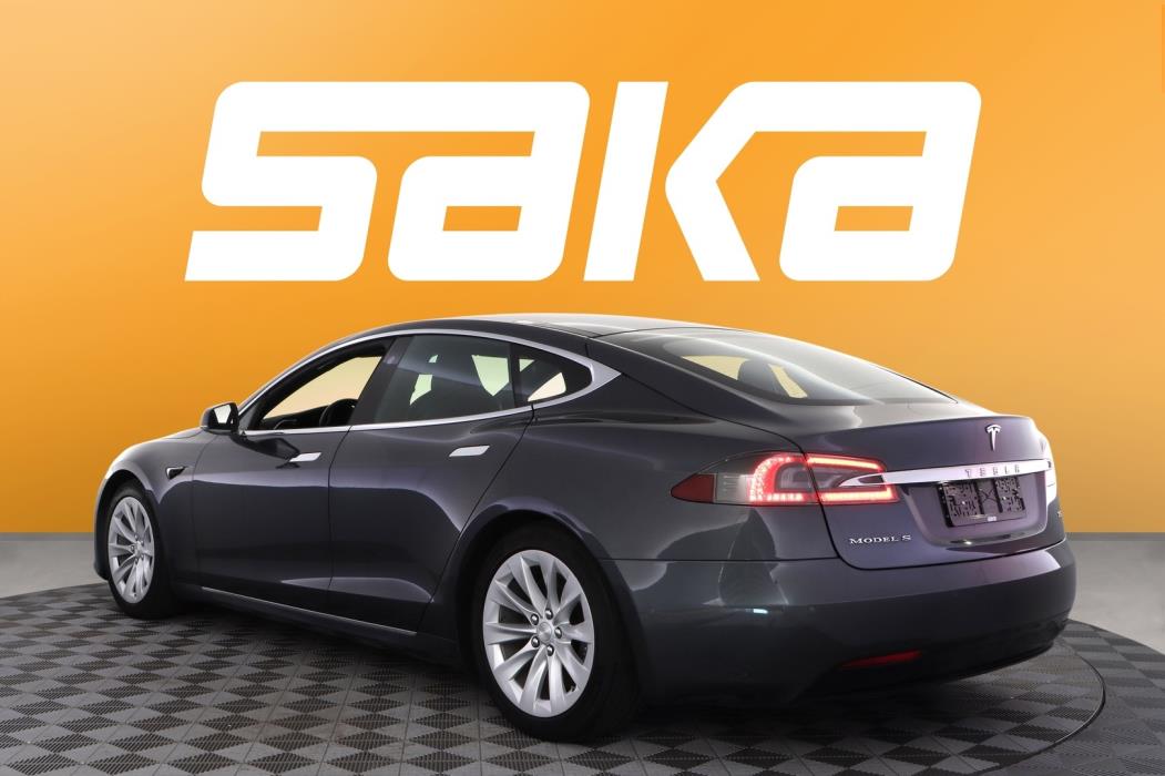 TESLA Model S 2018