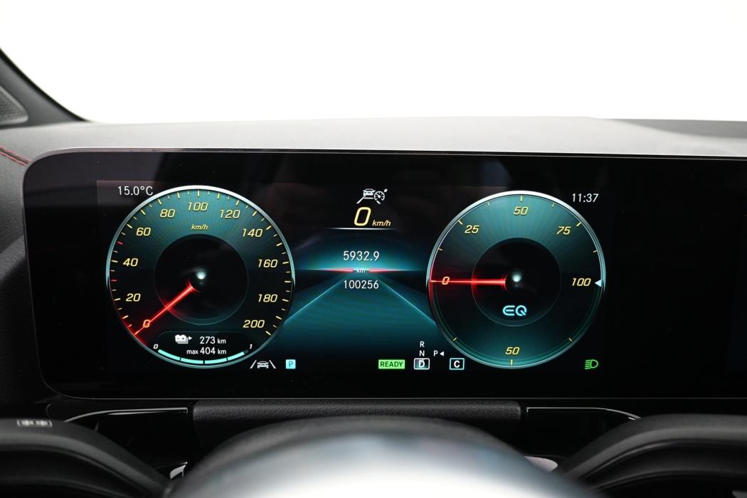 MERCEDES-BENZ EQA 2023