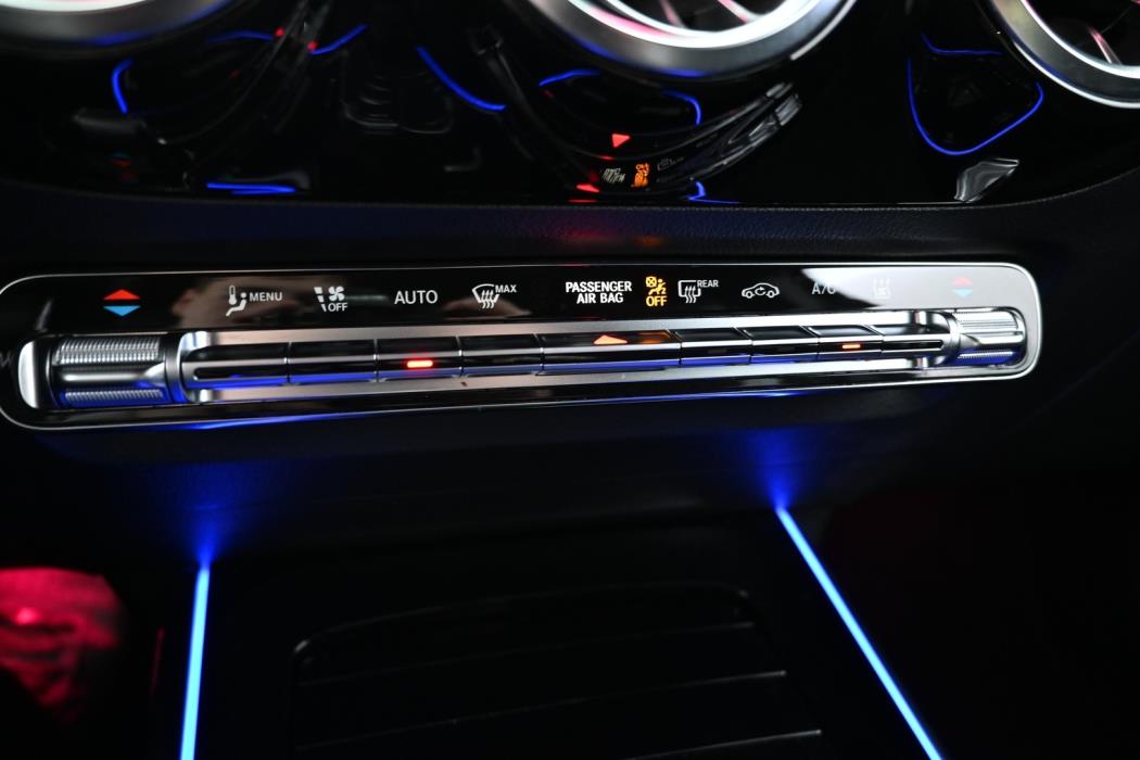 MERCEDES-BENZ EQA 2023