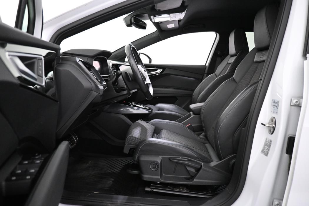 AUDI Q4 e-tron 2023